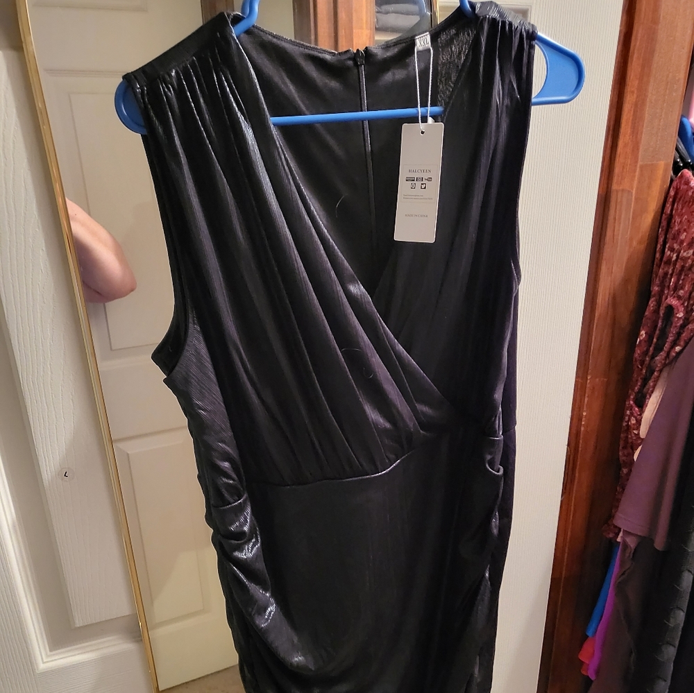 Halcyeen dress  bodycon NWT